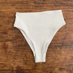 🌼 NWOT H&M high waisted bikini bottoms